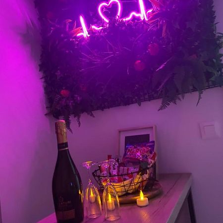 L'AppartE Black Superbe Appartement Pop ! Μπεζανσόν Εξωτερικό φωτογραφία